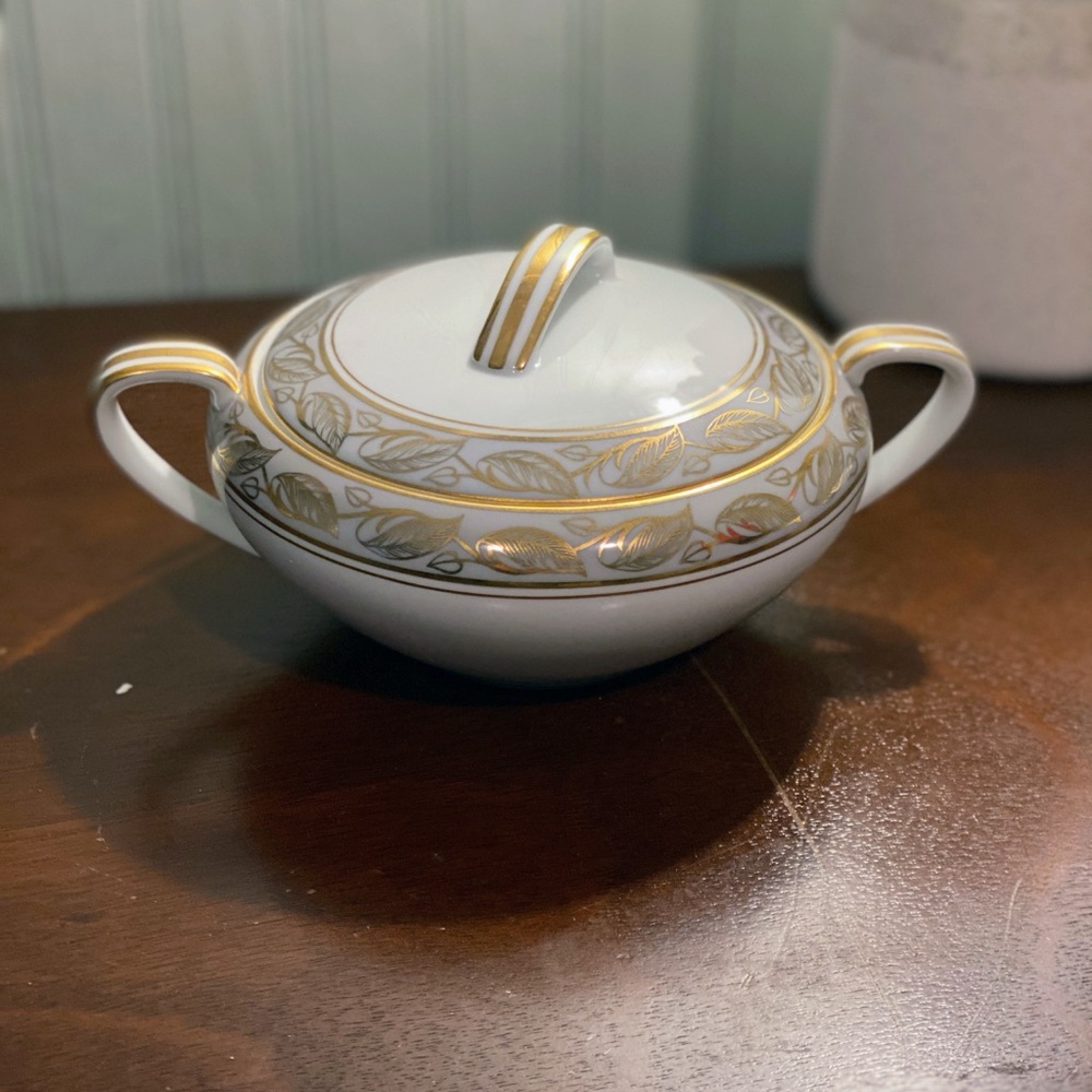 Vintage Noritake Covered Sugar Bowl - Greta Pattern